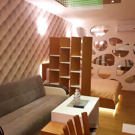 Sweet Homes 2 Big Studio Apartment
